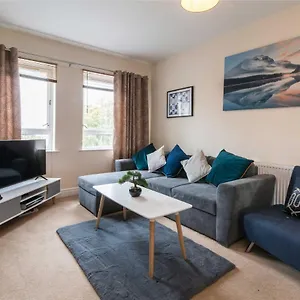 lambley-court-apartments-light-open-and-inviting.hotelsin-nottingham.com/